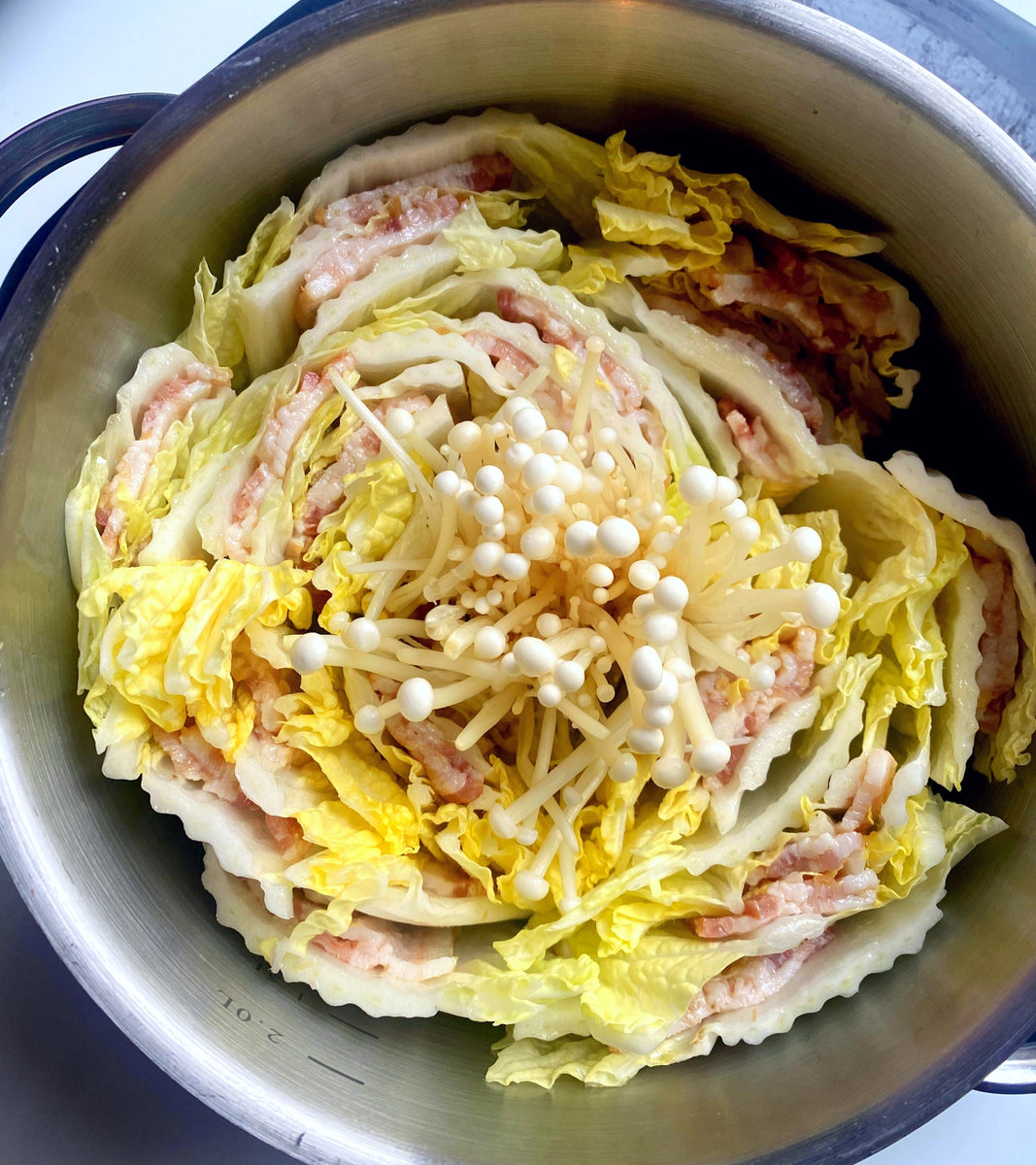 Mille Feuille Nabe (Napa Cabbage and Beef Hot Pot) - Chrisse En Place